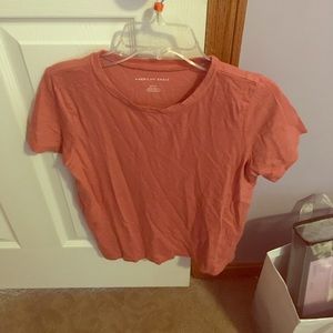 Women’s AE coral crew neck t-shirt Size Small